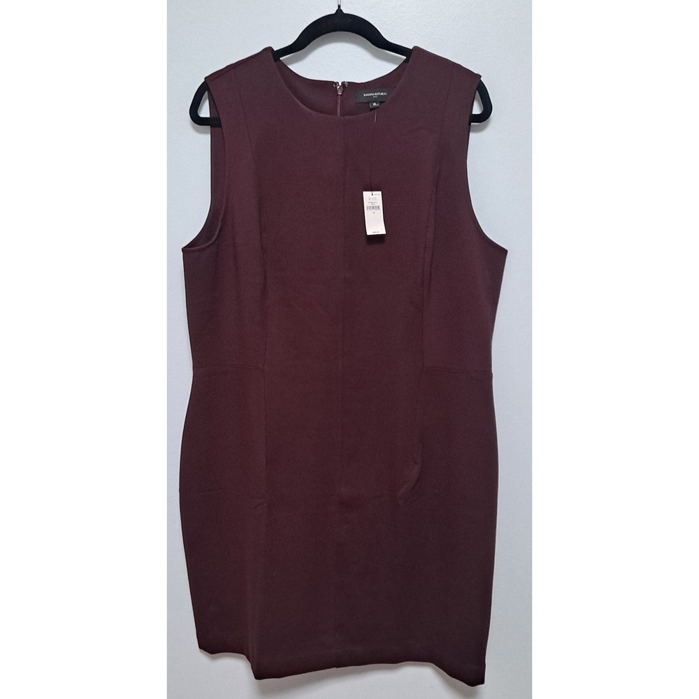 Banana Republic  Burgundy Sleeveless Crewneck Sheath Dress Size 18 NWT